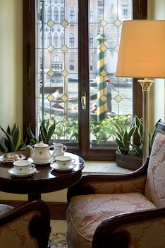 sina palazzo santangelo