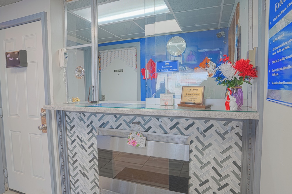 executive inn by belvilla owatonna hwy 35