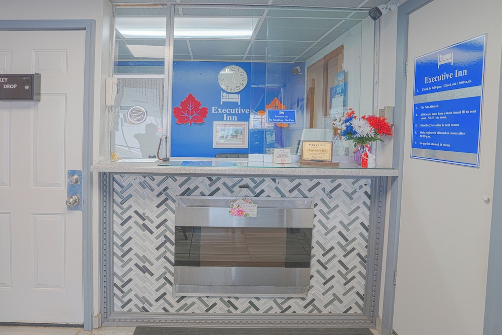 executive inn by belvilla owatonna hwy 35