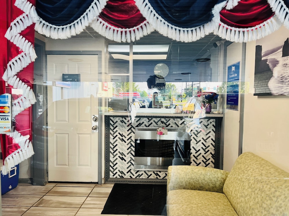 executive inn by belvilla owatonna hwy 35