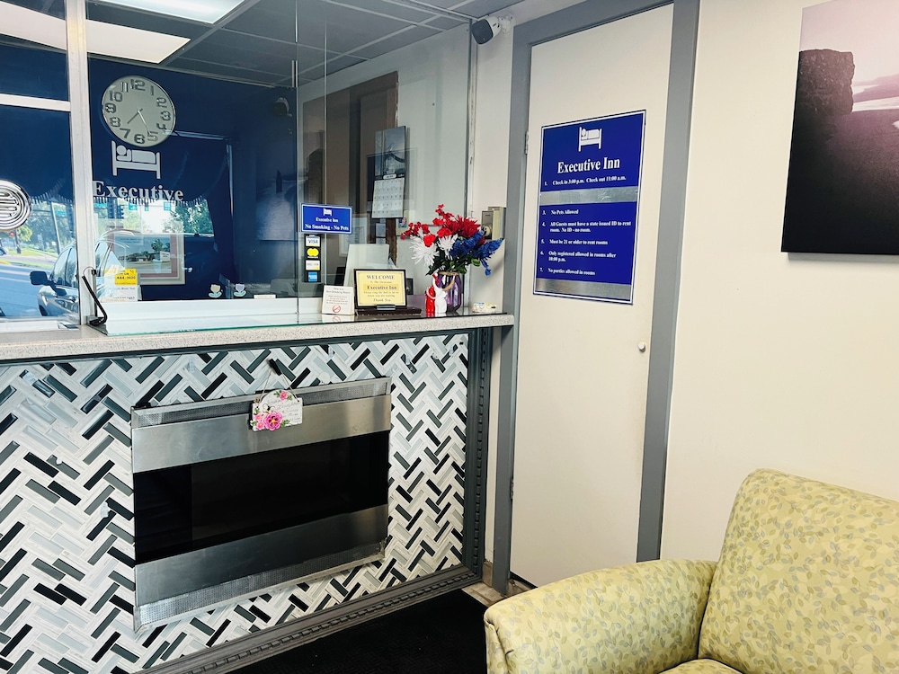 executive inn by belvilla owatonna hwy 35