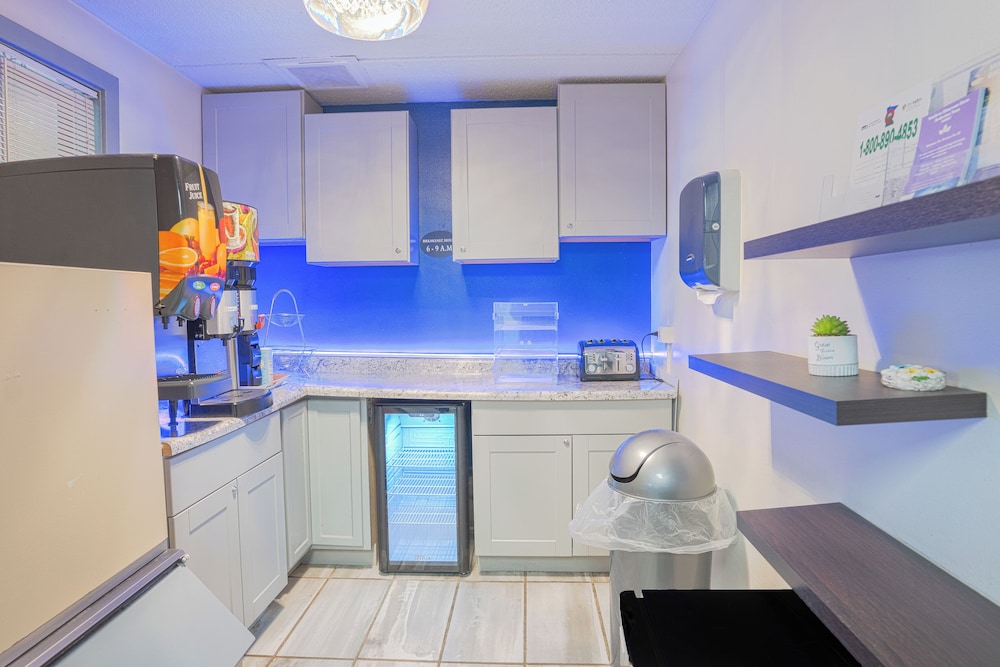 executive inn by belvilla owatonna hwy 35