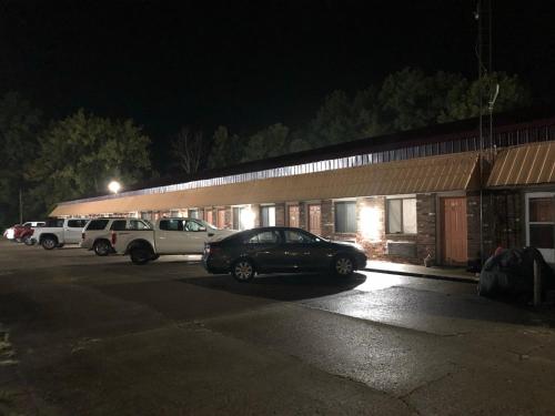 budget host inn greenup