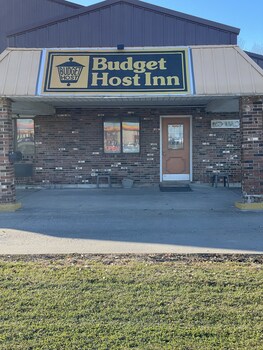 budget host inn greenup