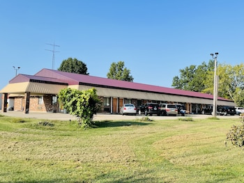 budget host inn greenup