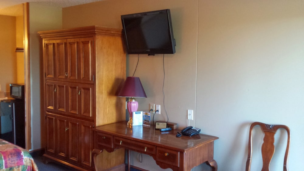 carefree inn flatonia