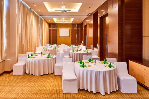 courtyard by marriott kochi airport