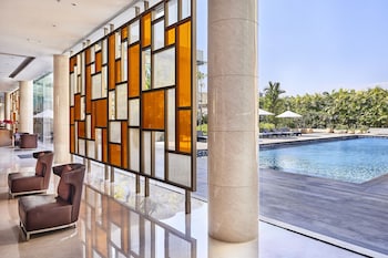 Courtyard By Marriott Kochi Airport,,5 star