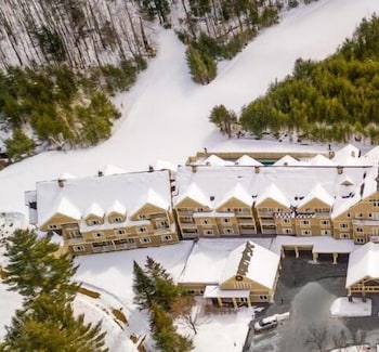Grand Summit Hotel At Attitash,Carroll>>Bartlett,3 star