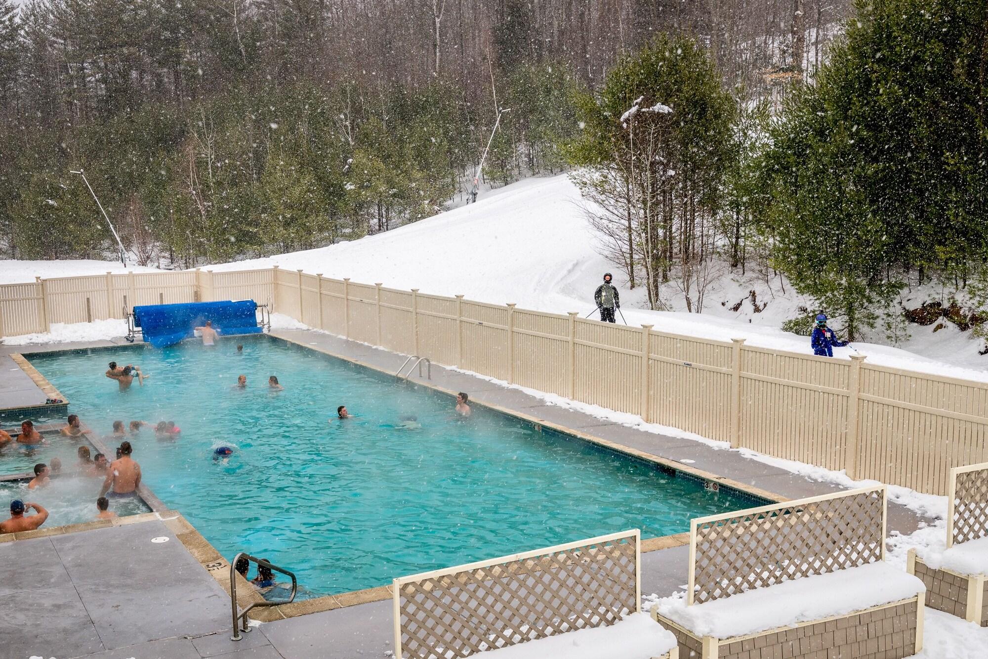 Grand Summit Hotel At Attitash,Carroll>>Bartlett,3 star