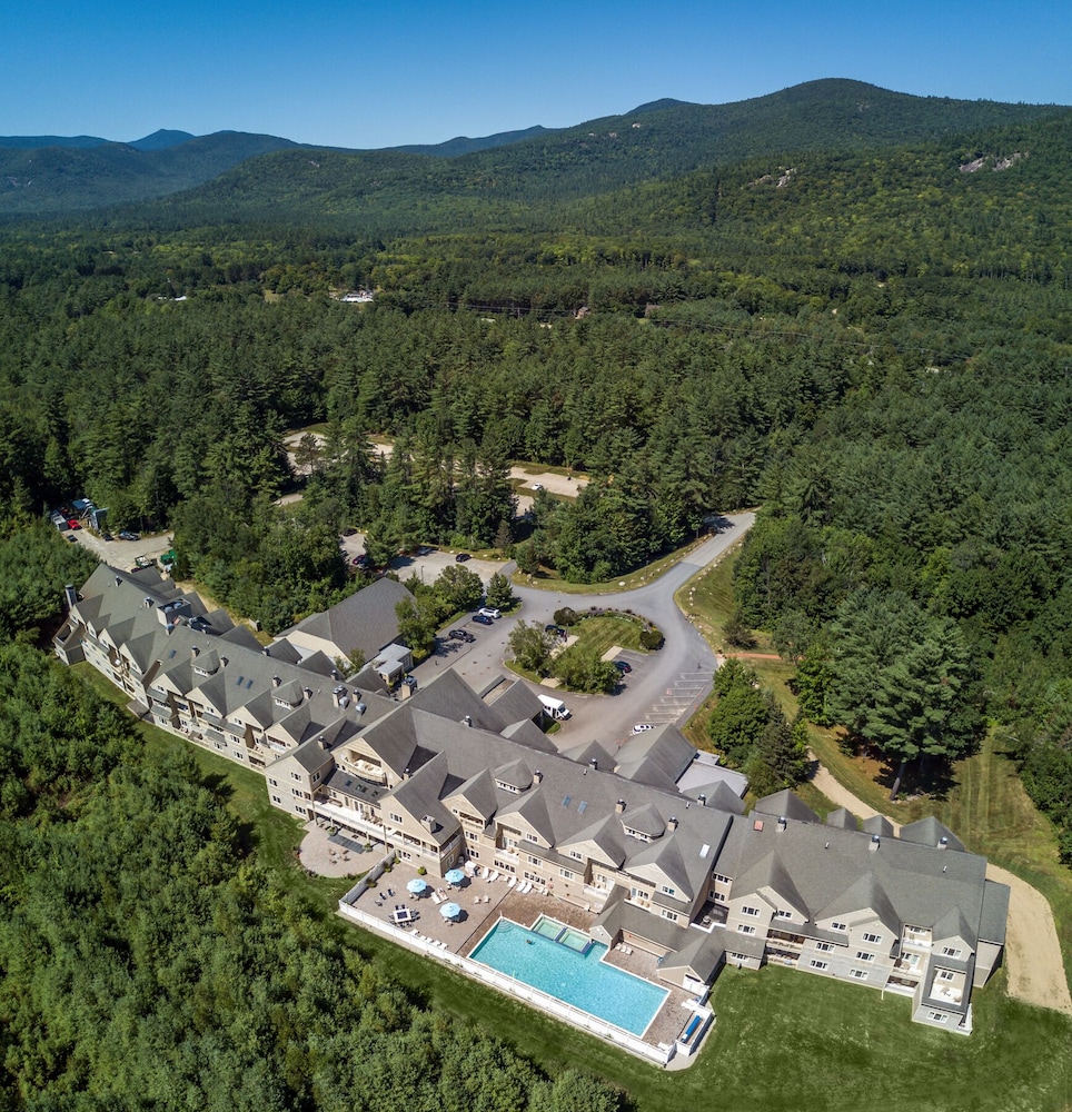 Grand Summit Hotel At Attitash,Carroll>>Bartlett,3 star