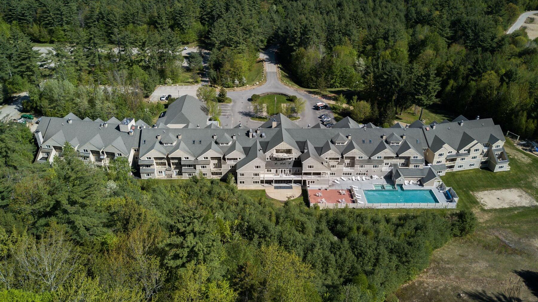 Grand Summit Hotel At Attitash,Carroll>>Bartlett,3 star