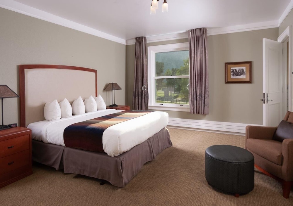 mammoth hot springs and cabins inside the park