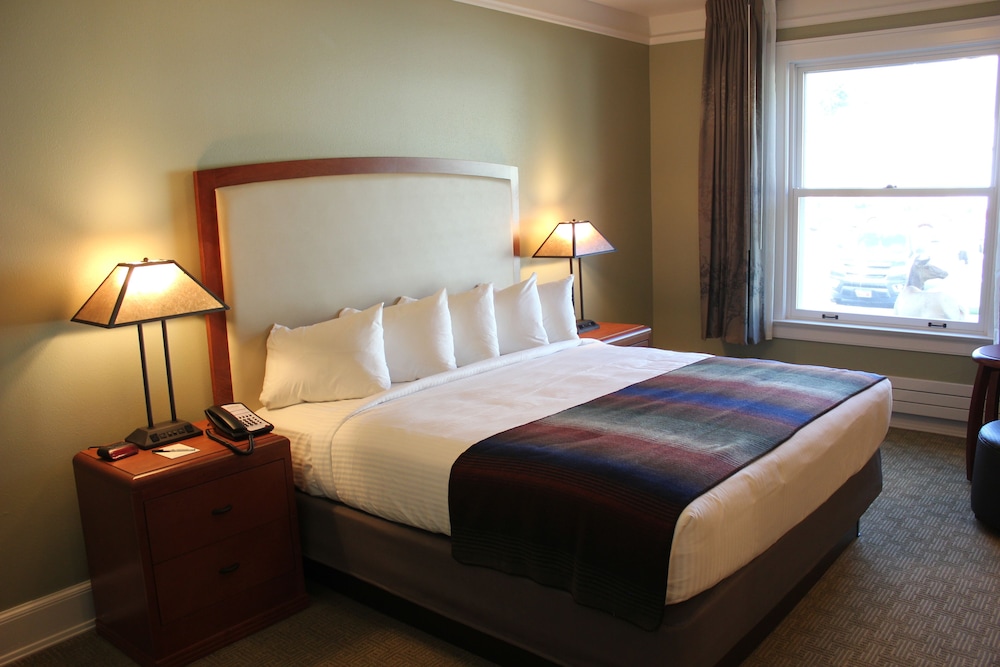 mammoth hot springs and cabins inside the park