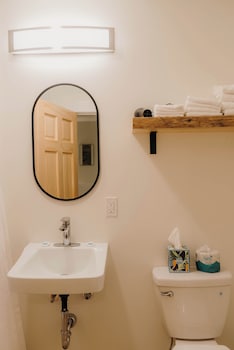 bingham motor inn
