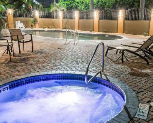comfort inn and suites