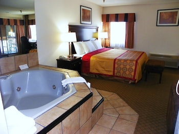 royalton inn and suites