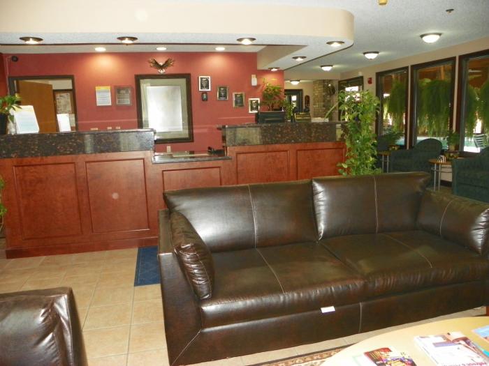 royalton inn and suites