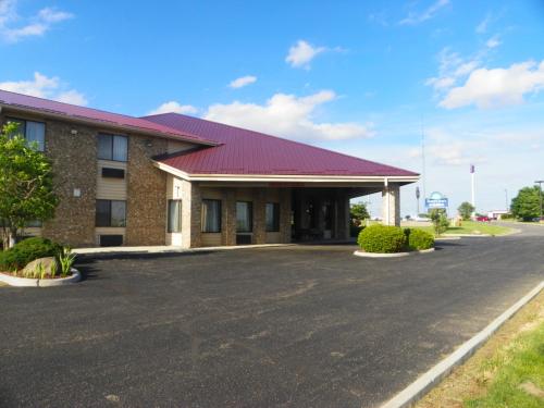 royalton inn and suites