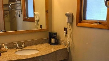 adirondack lodge old forge