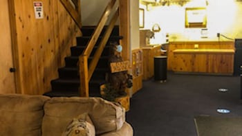 Adirondack Lodge Old Forge,Herkimer>>Eagle Bay,3 star