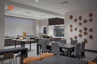 hilton garden inn corning downtown