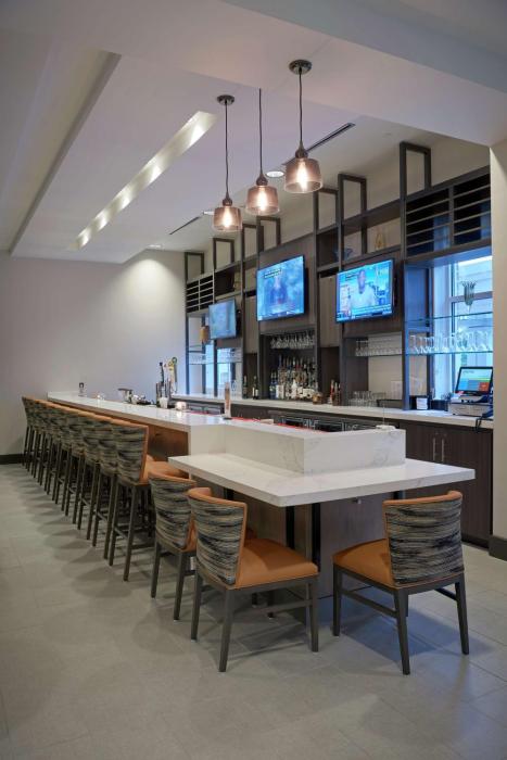 hilton garden inn corning downtown