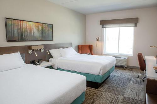 hilton garden inn corning downtown