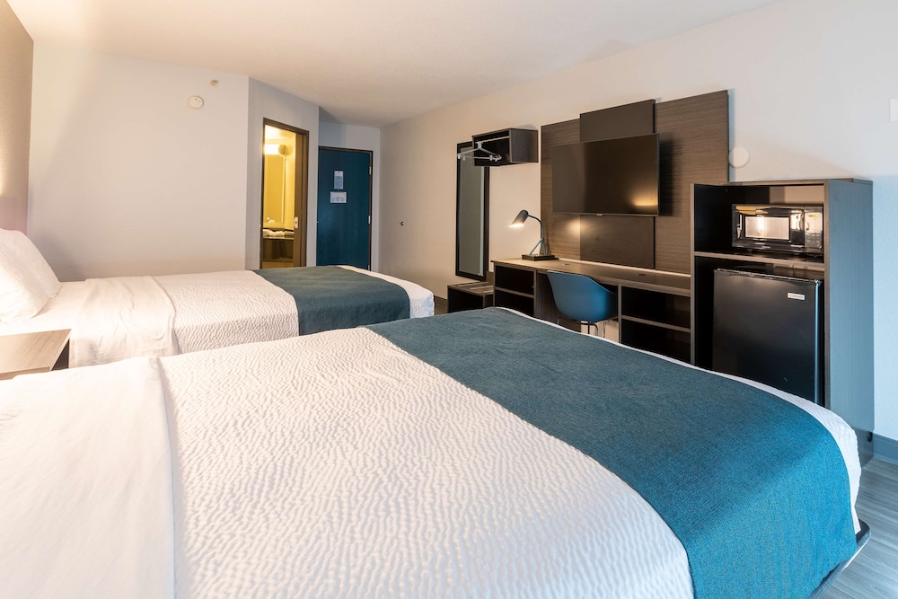 motel 6 fort lupton co