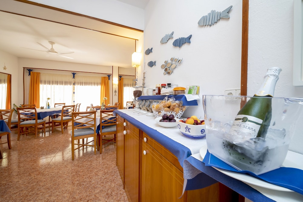 hostal manolita