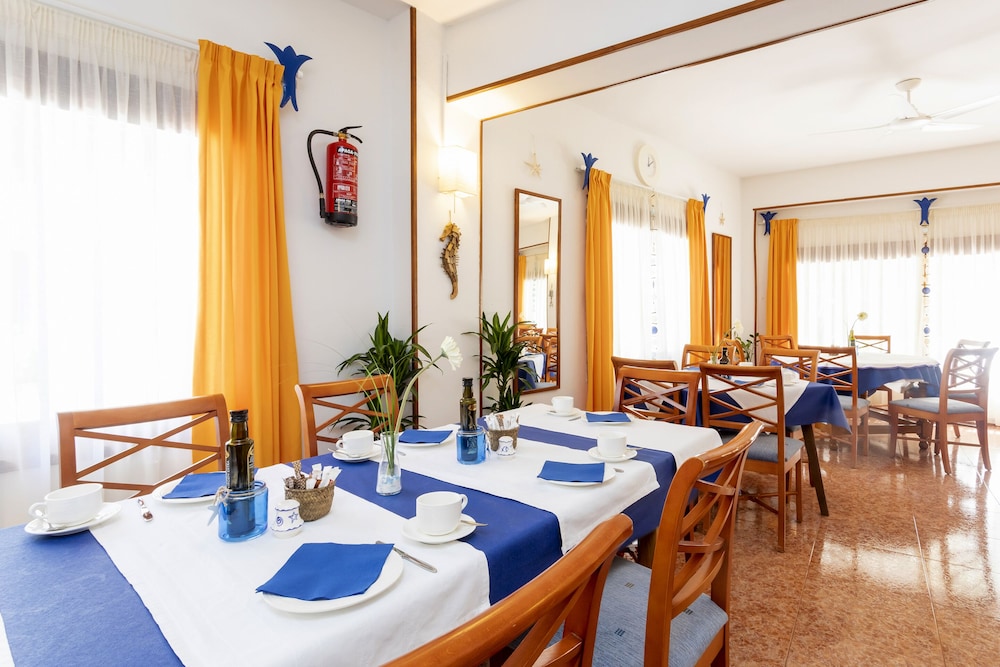 hostal manolita