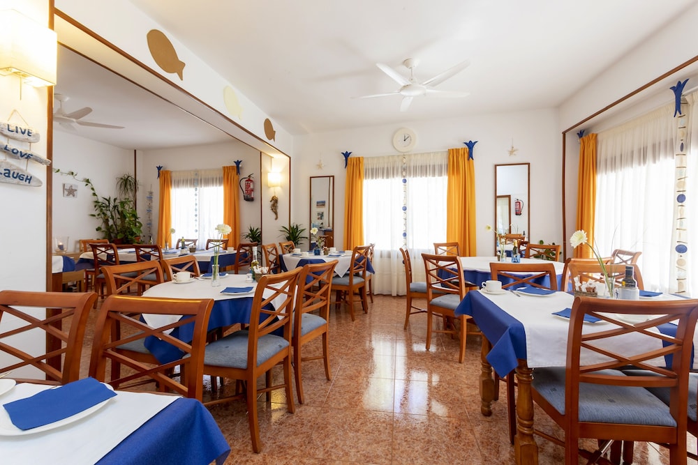 hostal manolita
