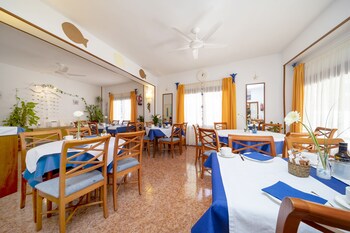 hostal manolita
