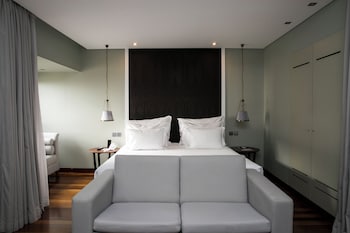 pousada de lisboa praca do comercio small luxury hotel