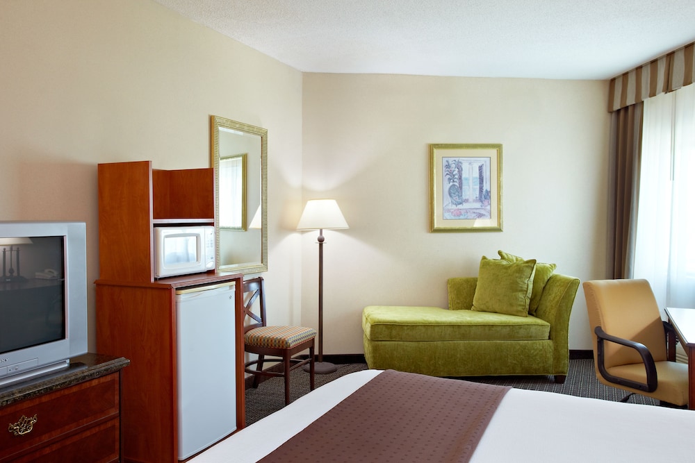 holiday inn express biloxi beach blvd by ihg