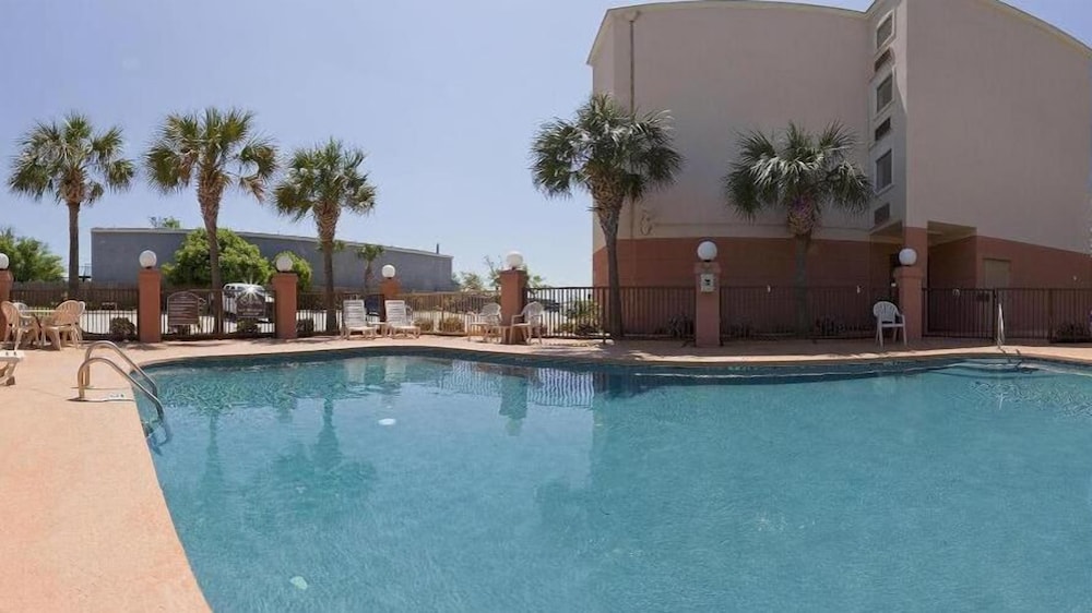 holiday inn express biloxi beach blvd by ihg