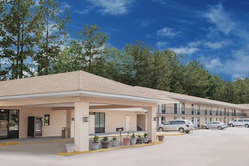 Days Inn By Wyndham Newton Ms/I-20,Mississippi>>Meridian,2 star