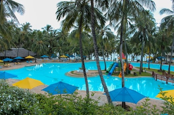 prideinn flamingo beach resort and spa mombasa