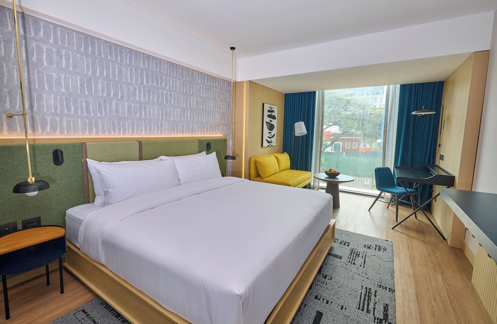 hotel indigo lima miraflores