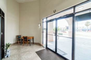 Lone Star Inn & Suites By Oyo Harlingen Tx,Harlingen>>Brownsville,2 star