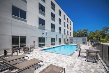 Holiday Inn Express & Suites Fernandina Beach,,0 star
