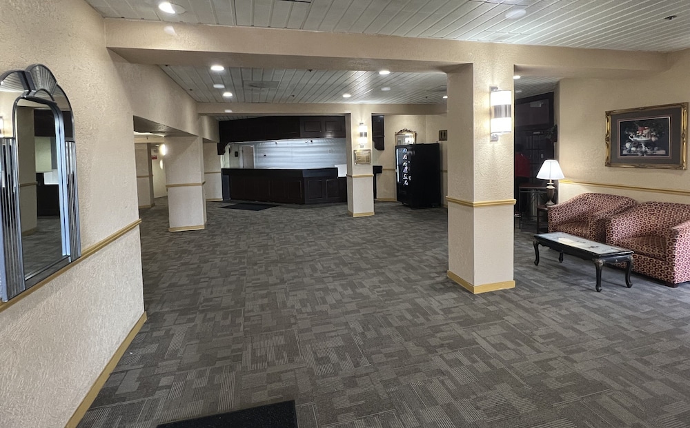 the lodge hotel and banquets