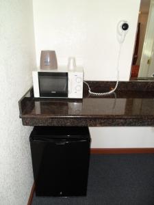 economy inn morgan hill