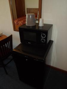 economy inn morgan hill