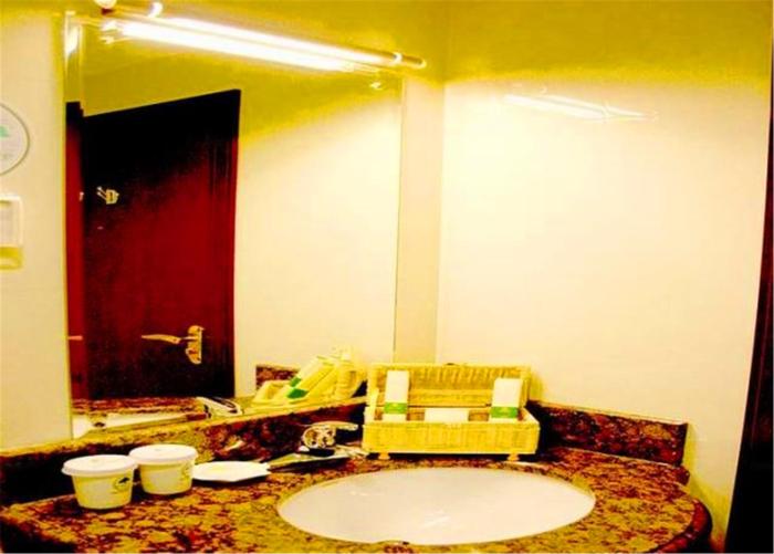 greentree inn harbin city central avenue hotel