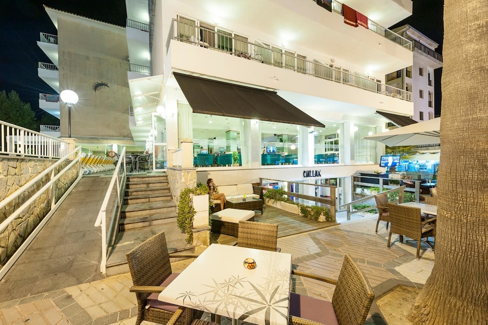 aparthotel africamar