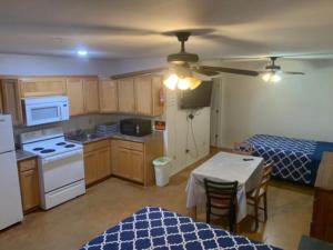 cotulla executive inn