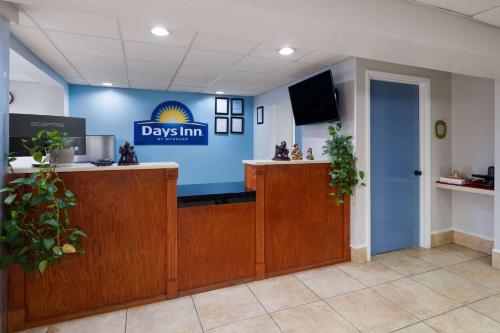 days inn by wyndham montgomery i 85