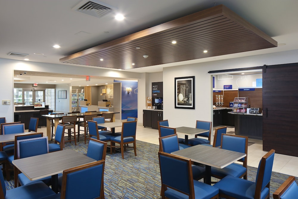 holiday inn express grand rapids sw by ihg