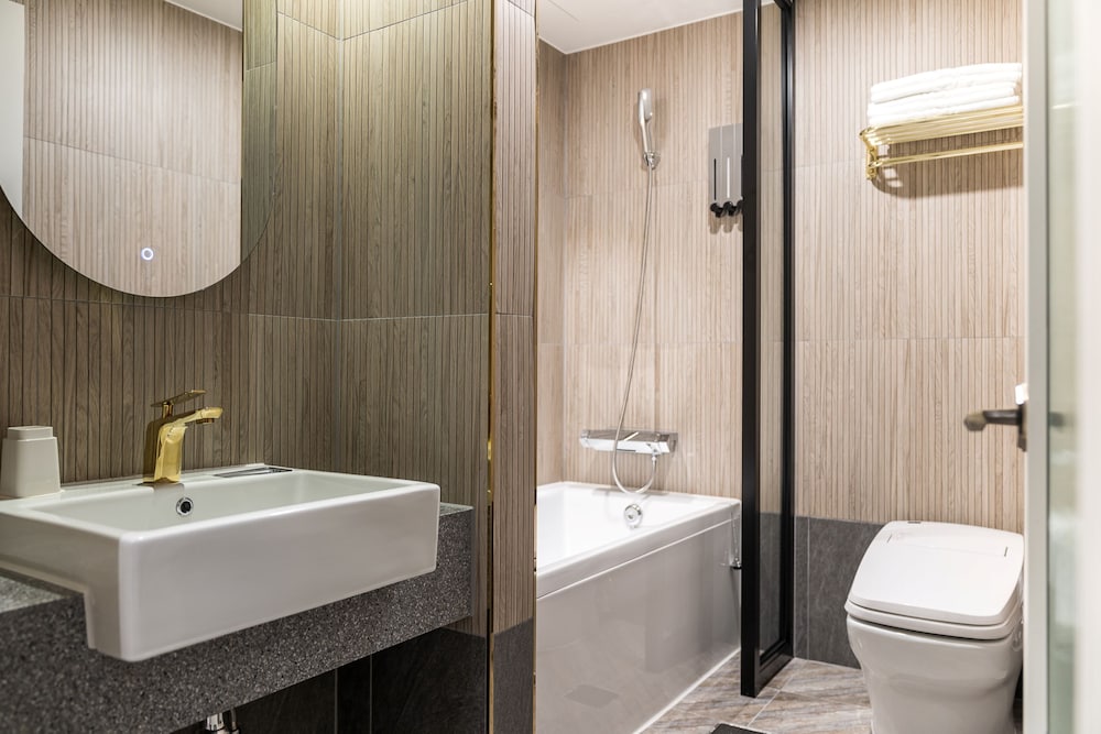 brown dot hotel chungju city hall